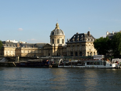 Instituit de France Across the Seine  Instituit de France Across the Seine